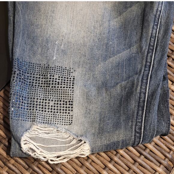 HANNAH Distressed Rhinestone Patch Jeans Sz 6 Mid Rise Straight Leg Blue Denim - Picture 12 of 12